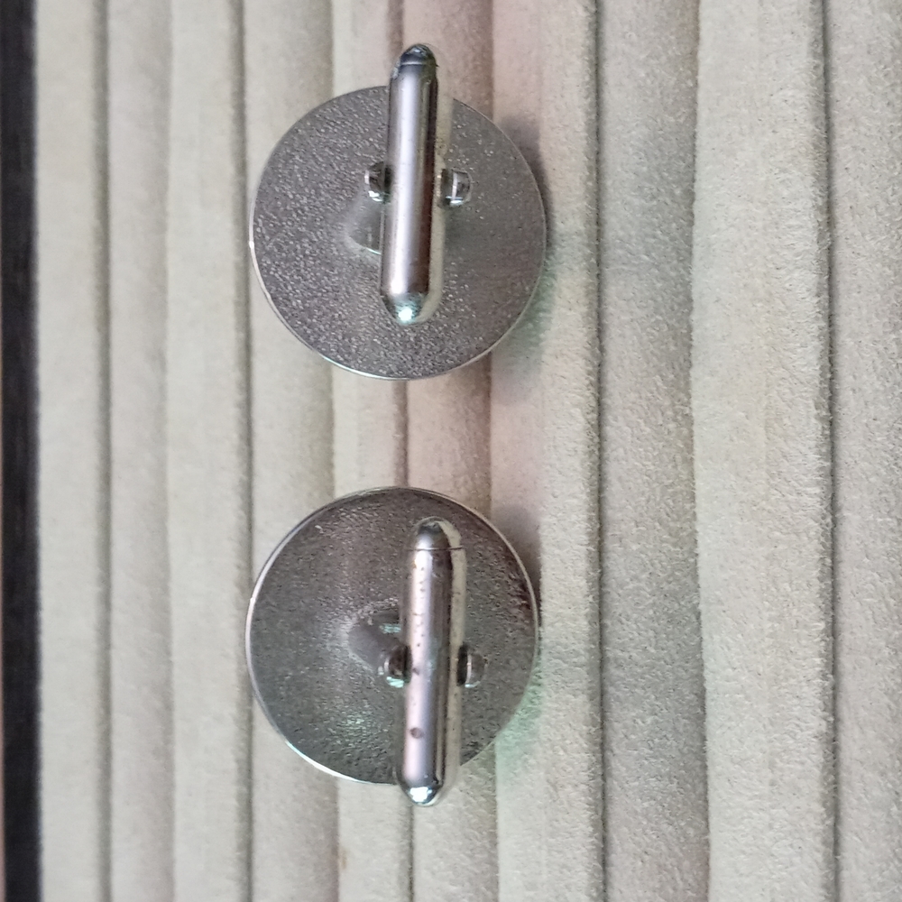 Vintage left and right pointng fingers cufflinks - Picture 2 of 4